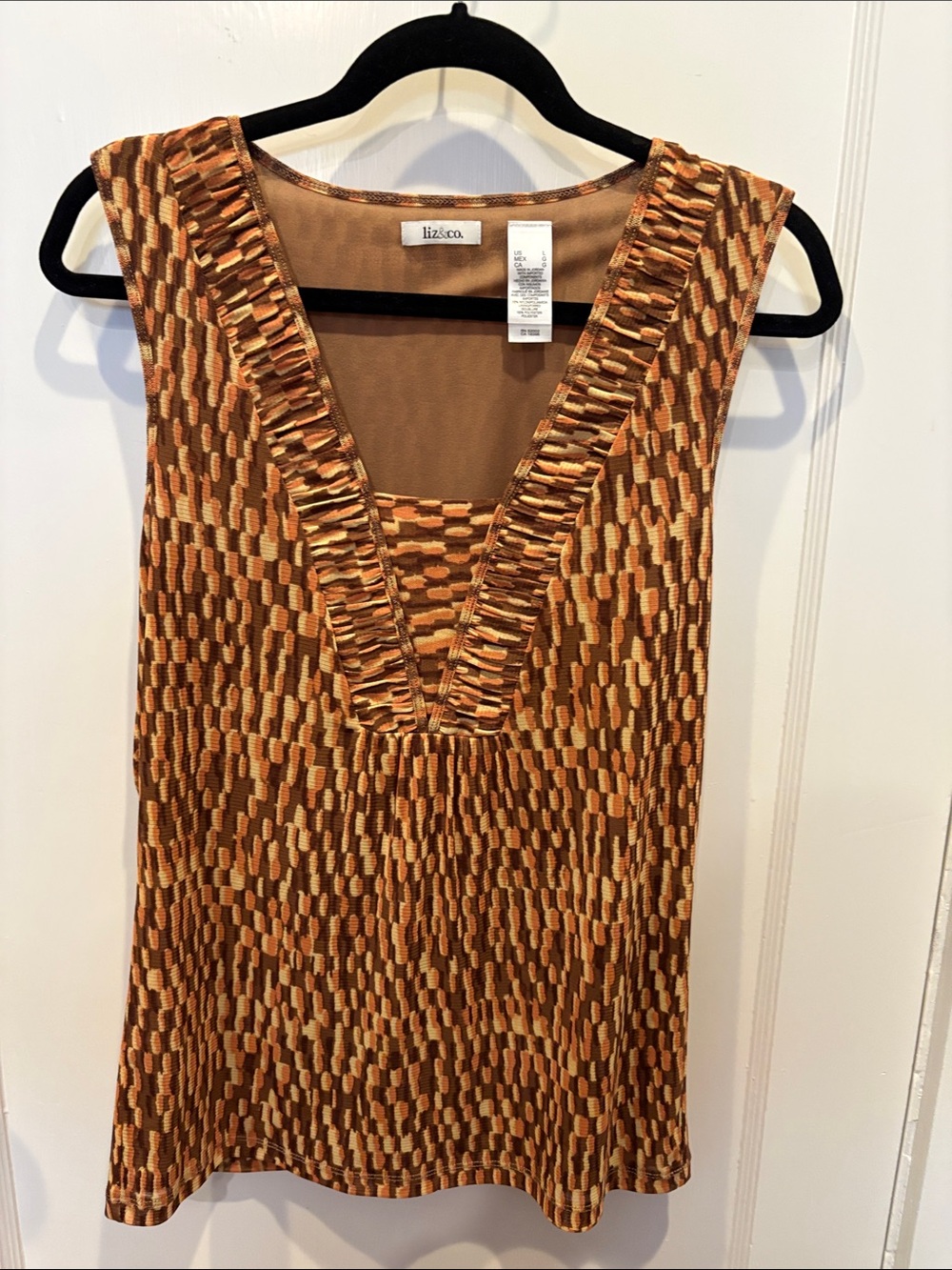 liz & co. Brown & Tan Geometric V-Neck Sleeveless Tank BN533